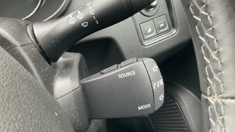 Dacia Duster 1.0 TCe 100 Prestige 5dr Bi Fuel Estate